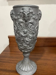 Peltrato 90 % Vase Italian Vintage Pewter Cherubs Rams 9" x 4" heavy - Picture 1 of 17