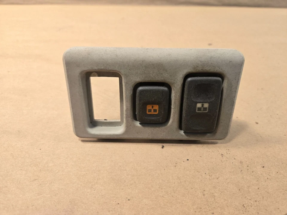 Panel interruptor techo corredizo Land Rover Discovery 1 Foto 1 de 4