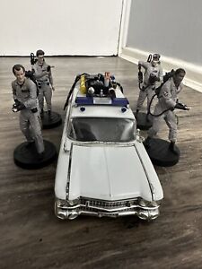 Ertl ghostbusters 1:18 2003 model and the ghostbusters 