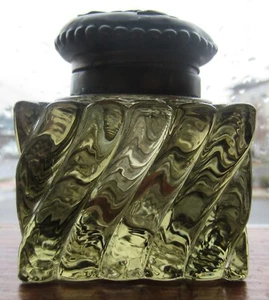 La mejor botella de tinta victoriana de escritorio con patrón de remolino verde ahumado con tapa floral - Imagen 1 de 10