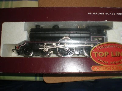 Hornby R2021 BR Black D49 Hunt Class Cattistock Steam Locomotive - Image 1 of 4