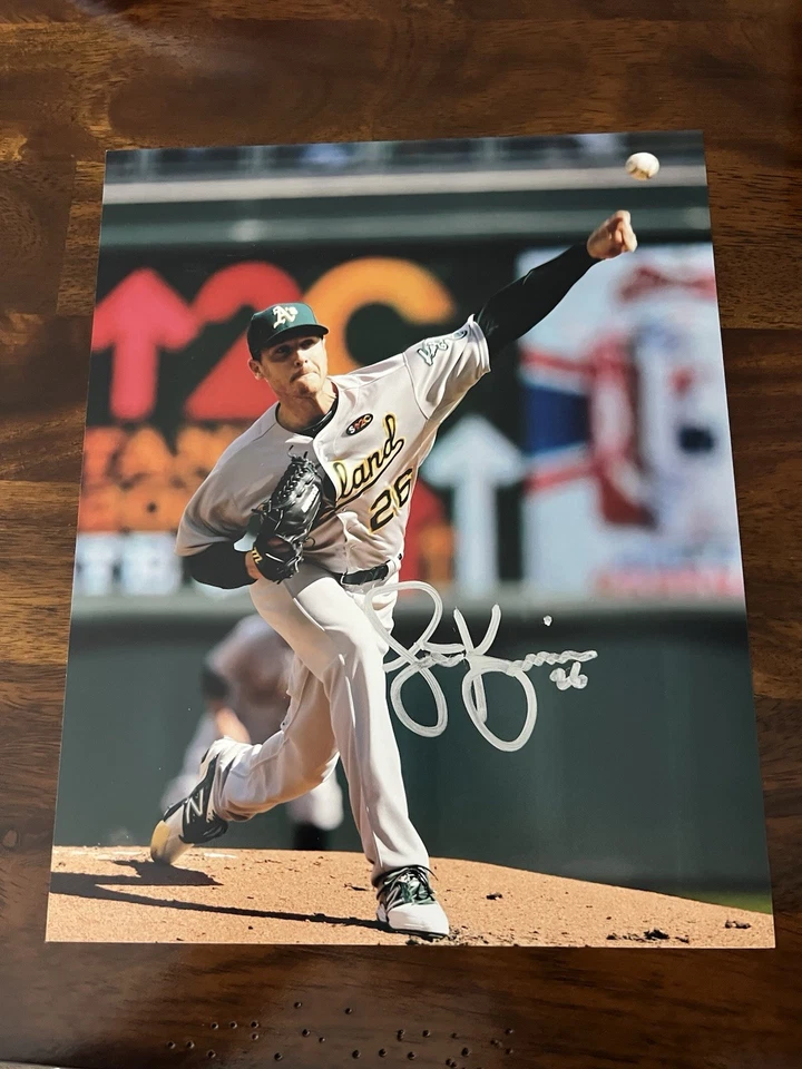 Automático firmado por Scott Kazmir Athletics 8x10 Foto 1 de 1