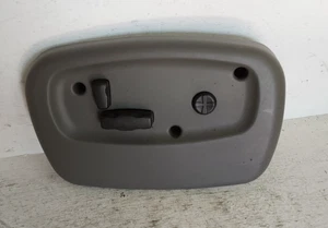 2002 GMC ENVOY PASSENGER RH SEAT SWITCH BEZEL GRAY (P4820) - Picture 1 of 4