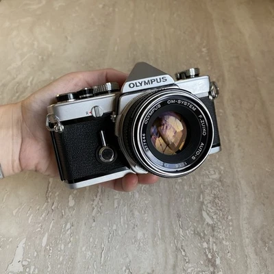 *VGC* Olympus OM1 35mm SLR Film Camera w/ 50mm f1.8 Zuiko Lens - Image 1 of 4