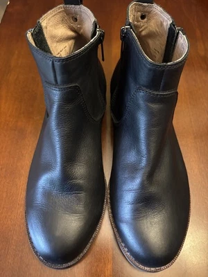 TAOS Women’s Double Time Double Zip Black Leather Ankle Boots Flats sz 7.5 - Image 1 of 4