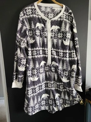Old Navy Women's Winter Fleece Romper XL Gray White Nordic Print Sleep - Image 1 of 4