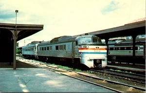 Amtrak's Budd RDC Cars Springfield Massachusetts Postcard - Picture 1 of 2