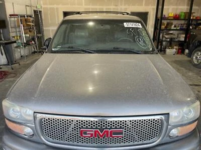 *DMG 2000 - 2006 GMC Yukon XL 1500 Pewter-11U Hood Panel *(Dent) - Image 1 of 4
