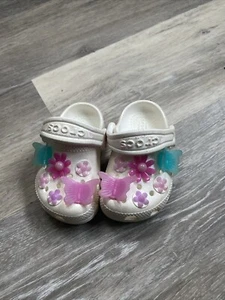 Crocs "glitzy Flower Clog " Girls' Toddler 5C White Pink Teal Flower Petals - Picture 1 of 9