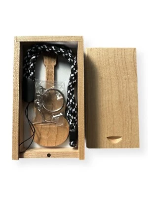 Chitarra Marrone Chiavetta USB 32GB USB 3.0 - Immagine 1 di 2
