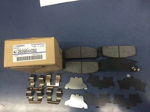 Pastillas de freno traseras originales SUBARU OEM 1990-1999 Legacy & Impreza 26296AA062 con clips - Imagen 1 de 1