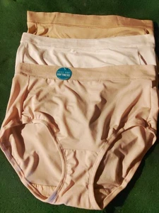 Size 8 Vanity Fair Radiant Womens Panties 360 Comfort 3 Pairs - Picture 1 of 3