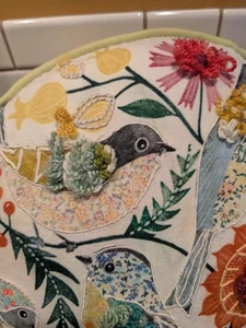 17 Zoll Vogel und Blume bestickt rundes Kissen Hergestellt in Indien - Bild 1 von 11