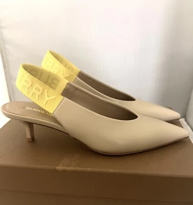 Zapatos de salón Burberry Malinda nude con cordones Foto 1 de 3