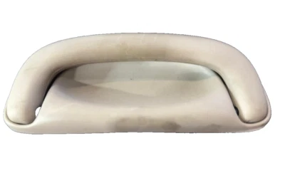 Chrysler Concorde 2004 manija de techo interior trasero derecho P/N V98588-L fabricante de equipos originales usado Foto 1 de 4