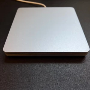 Apple USB Super Drive External Disk Drive CD DVD - Model A1379 FAST SHIPPING! - Picture 1 of 3