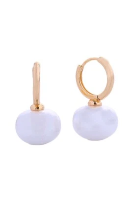 Pendientes Huggie Do Everything in Love de perlas colgantes sumergidas en oro de 14 quilates/oro blanco Foto 1 de 4