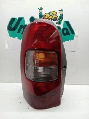 Luz trasera para conductor Chevy Venture 1999  Foto 1 de 4