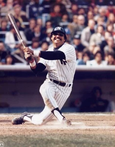 FOTO 8X10 DE REGGIE JACKSON SIN FIRMAR IMAGEN DE LOS YANKEES DE NUEVA YORK - Imagen 1 de 1