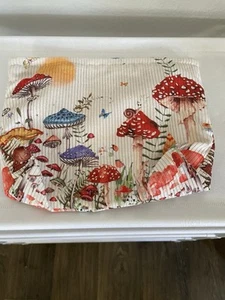 Makeup Bag - Picture 1 of 2