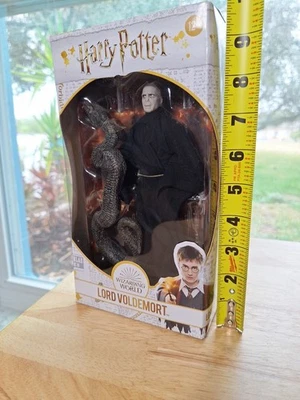 Figura de acción McFarlane Toys Harry Potter Lord Voldemort 6" Foto 1 de 4