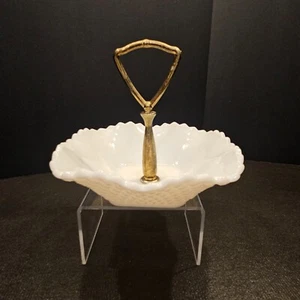 Vintage Milchglas Nagelschale mit Sägezahnrand (#351) - Bild 1 von 8