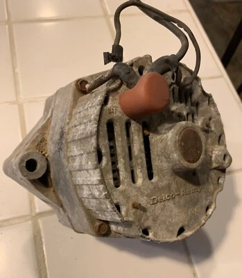 Chevrolet Alternator 55A 1102482 1975 1977 1976 1974 Pontiac  firebird  CORE Foto 1 de 4