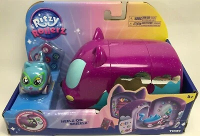 Tomy Ritzy Rollerz Toy Cars with Surprise Charms, Heelz on Wheelz Shoe Shop Play - Image 1 of 4