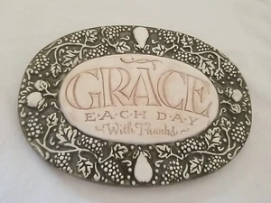 "Grace Each Day With Thanks" Amscan Home Wall Plaque 7" wide X 4.75" Tall - Picture 1 of 4