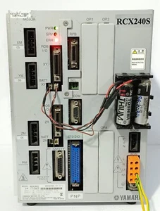 YAMAHA RCX240S,eje controlable 4, 800W,7.5A, controlador robot alto rendimiento - Imagen 1 de 8