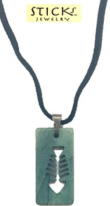 Sticks Jewelry Bone & Leather Columbian Native Amerindian Necklace Green Fish - Picture 1 of 6