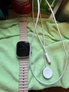 Apple Watch Ultra LTE 1st Generation 49mm - Photo 1 sur 6