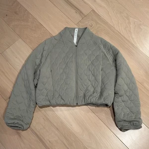 Chaqueta Bomber Acolchada Lululemon Cremallera Completa Manga Larga Mujer’s 12 - Imagen 1 de 5