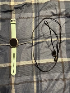 Garmin Approach S40 GPS Golf Watch - Picture 1 of 4