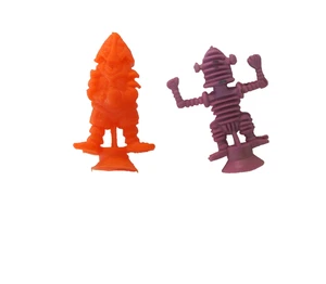 Aliens: : 2 Zoll. weicher Kunststoff, Stick On Figuren - Bild 1 von 3