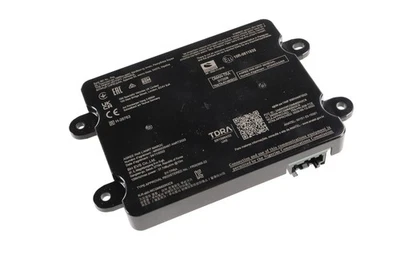 GM Genuine Parts 13558046 Wireless Accessory Charging Module - Image 1 of 3