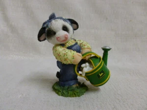 Estatuilla de Mary's Moo Moos John Deere A Splash of Country Dije leche de vaca 787108 - Imagen 1 de 6