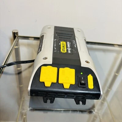 Stanley 500 Watt Power Converter Model PC509 Inverter Input DC 12.5V USB TESTED - Image 1 of 4