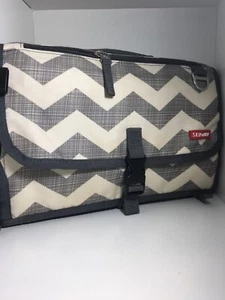 Skip Hop Pronto Baby Changing Pad - Picture 1 of 2