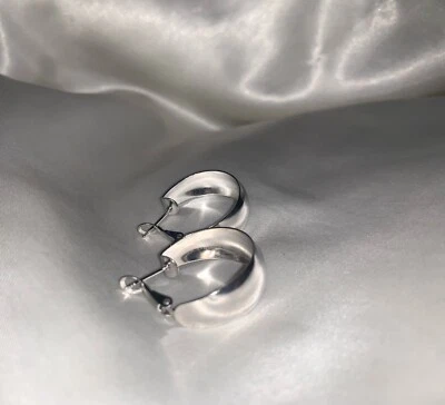 Pendientes de aro hipoalergénicos de acero inoxidable color gris alta calidad de moda Foto 1 de 4