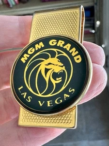 Vintage MGM Grand Las Vegas Gold Tone 2” Money Clip Green Lion Medallion - Picture 1 of 7