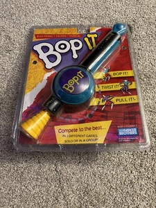 Vintage Bop It 1996 Original Electronic Hand Held Talking Musical Game - Picture 1 of 5