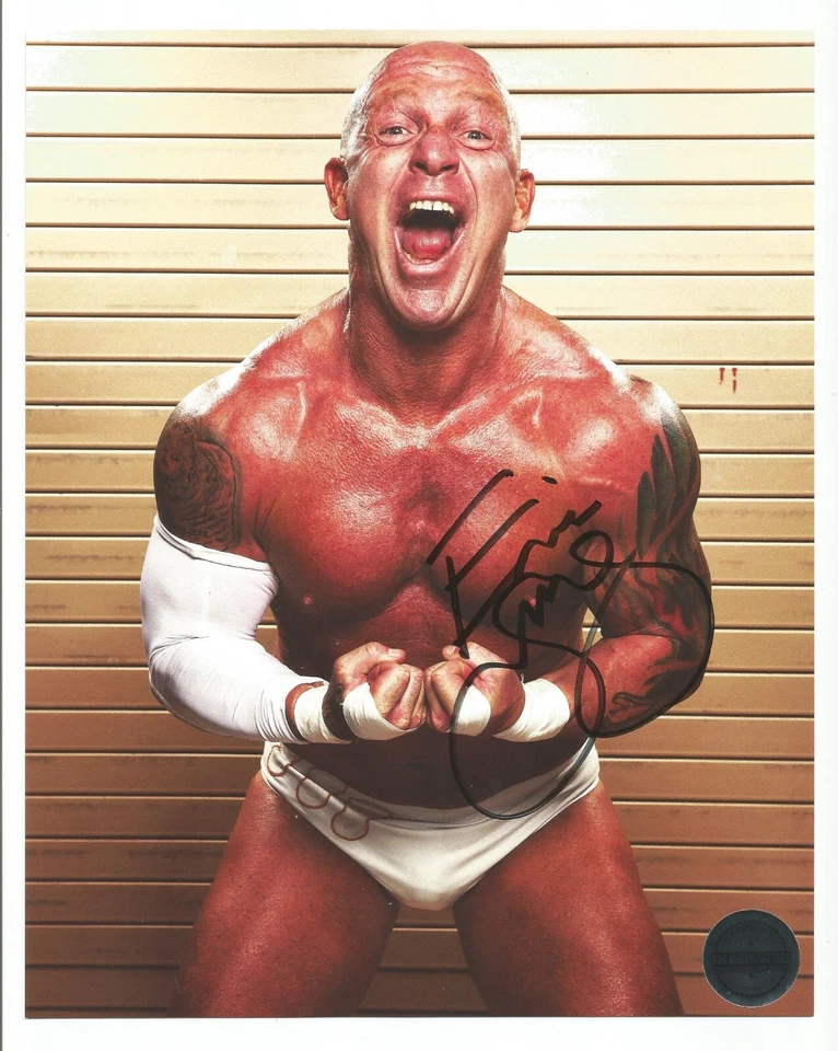 CAJA DE LUCHA LIBRE PROFESIONAL ERIC YOUNG AUTOGRAFIADA 8X10 ¡EXCLUSIVA! ¡CERTIFICADO! Foto 1 de 1