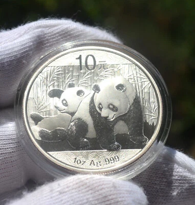 2010 Chinese Panda 1 oz Silver Coin Brilliant Uncirculated ,PURITY 999!!!!!!! - Image 1 of 4