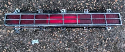 Luz trasera para pasajero derecho Buick Electra 1975 1976 inventario OEM #0085 Foto 1 de 4