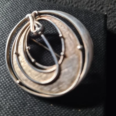 May Queen Brooch by Ola Gorie sterling silver art nouveau style Scottish 1998. - Image 1 of 4