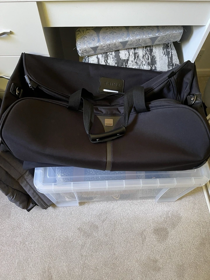 Tripp Holdall - Image 1 of 1
