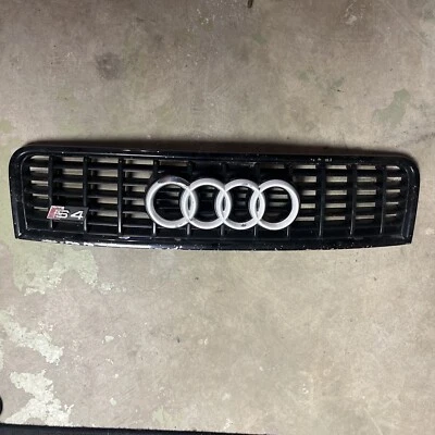 04-06 AUDI B6 S4 РЕШЕТКА В СБОРЕ КРЫШКА OEM - Изображение 1 из 4