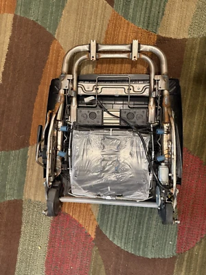 Marco y moldura de asiento usado OEM 2005-09 Subaru Outback Legacy Power Driver (LH) Foto 1 de 4