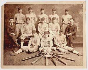 BASEBALL – TEAM PHOTOGRAPH- CA 1919 – THE DOVER CUBS - Picture 1 of 2